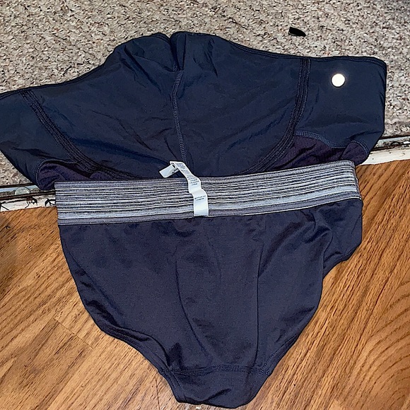 Lululemon Athletica Shorts - Picture 8 of 8